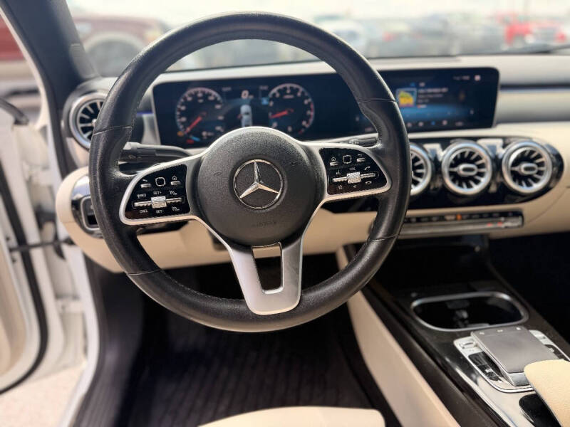 2020 Mercedes-Benz A-Class A 220