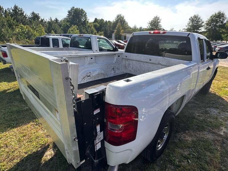 2009 Chevrolet Silverado 2500HD 1LT photo 5