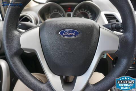 2011 Ford Fiesta SE
