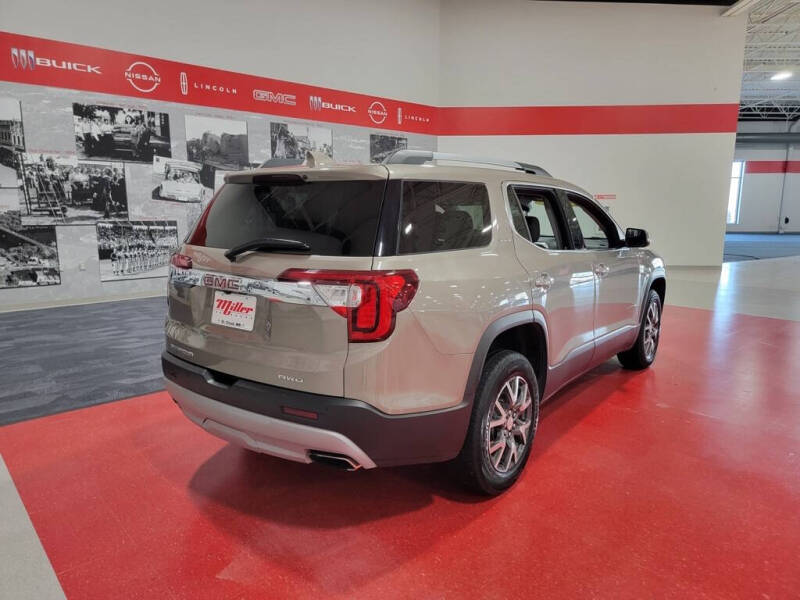 2023 GMC Acadia SLE