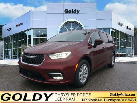 2023 Chrysler Pacifica for sale at Goldy Chrysler Dodge Jeep Ram Mitsubishi in Huntington WV