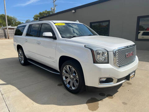 2016 GMC Yukon XL for sale at Tigerland Motors in Sedalia MO