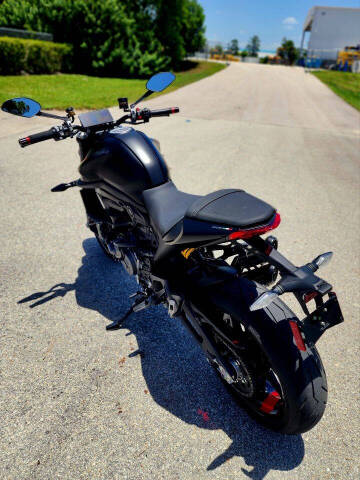 2025 Ducati Monster