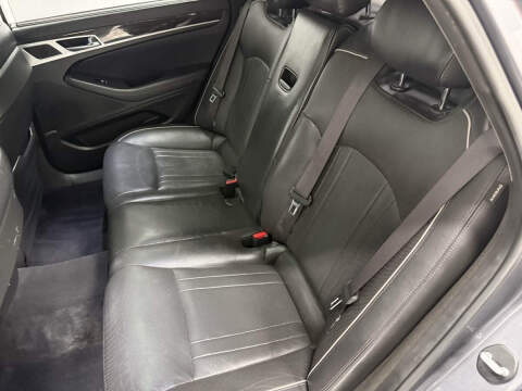 2015 Hyundai Genesis