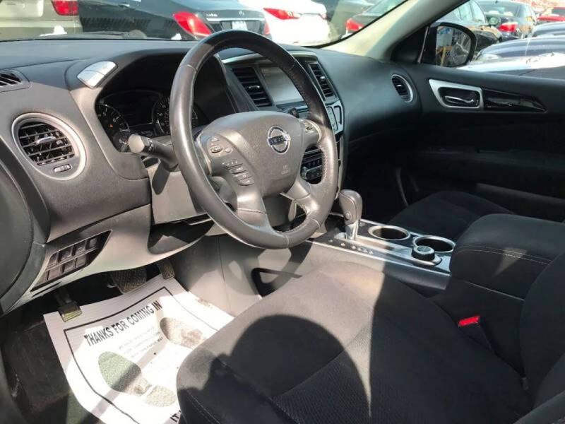 2014 Nissan Pathfinder SV