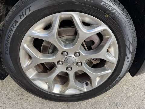 2017 Chrysler 300 C Platinum