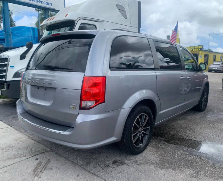 2018 Dodge Grand Caravan GT