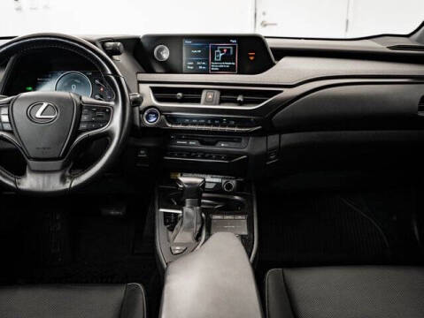 2022 Lexus UX 250h