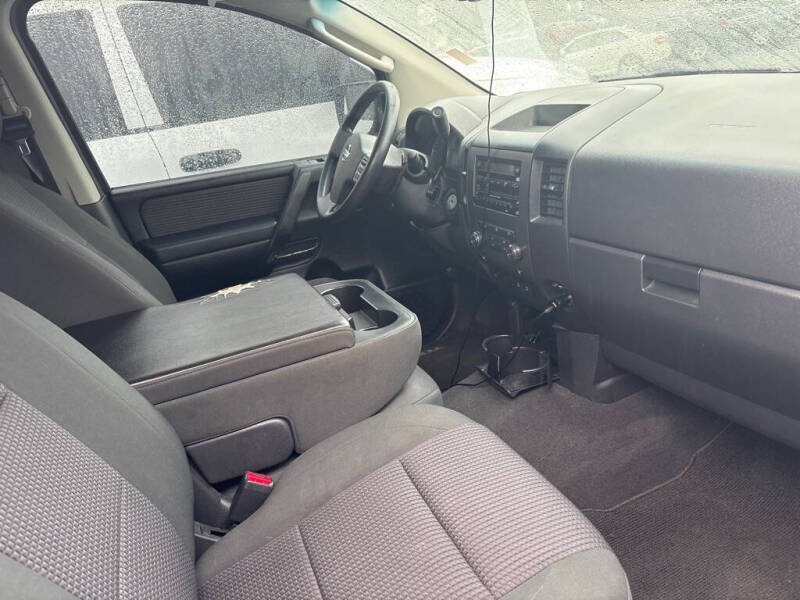 2010 Nissan Titan XE