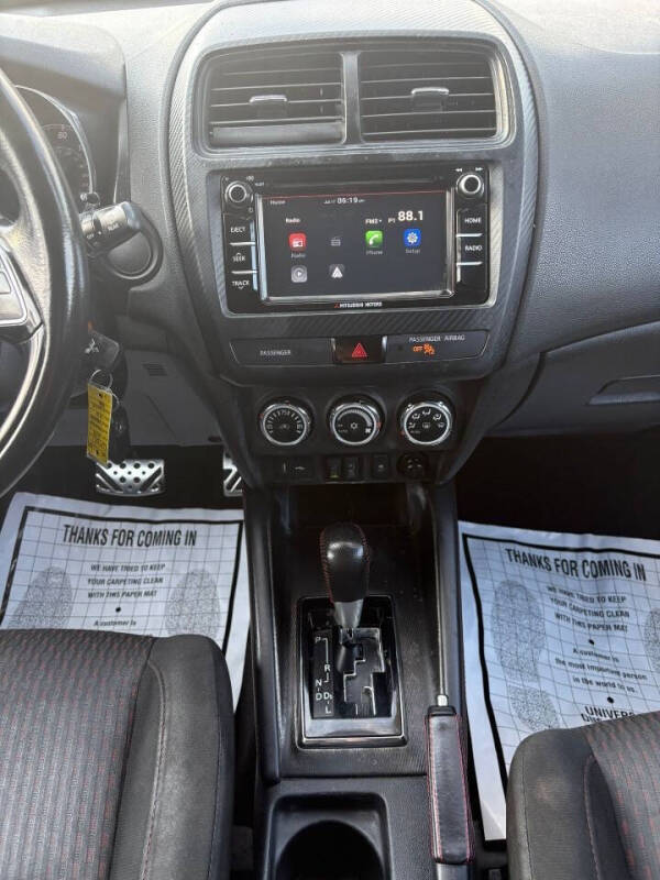 2018 Mitsubishi Outlander Sport LE