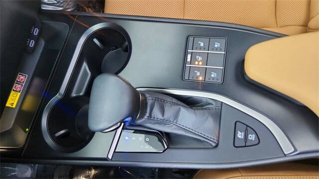 2023 Lexus UX 250h Premium