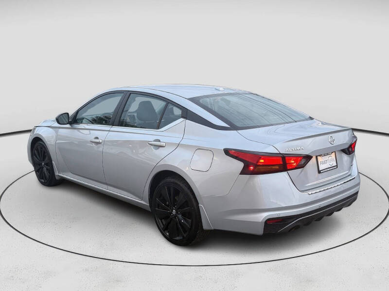 2021 Nissan Altima 2.5 SR