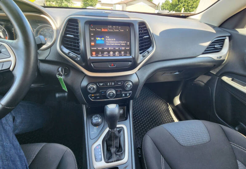 2015 Jeep Cherokee Altitude