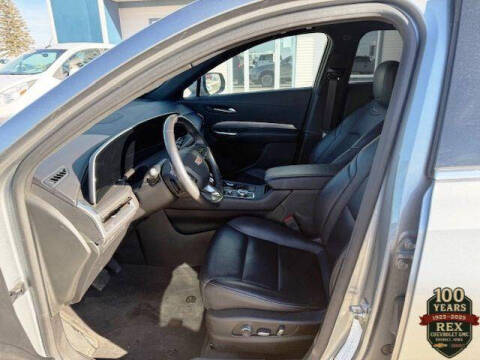 2024 Cadillac XT4 Premium Luxury