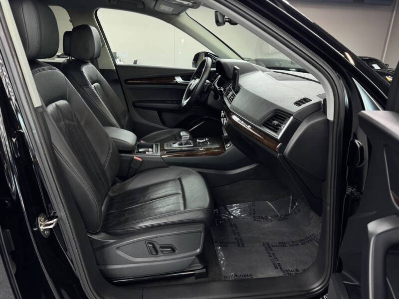 2019 Audi Q5 quattro Premium 45 TFSI