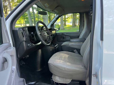 2015 GMC Savana 2500