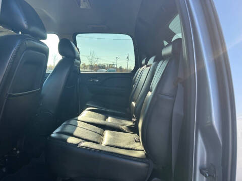 2011 Chevrolet Avalanche LT