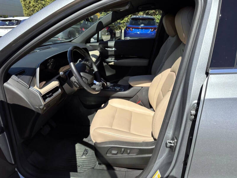2024 Cadillac XT4 Luxury