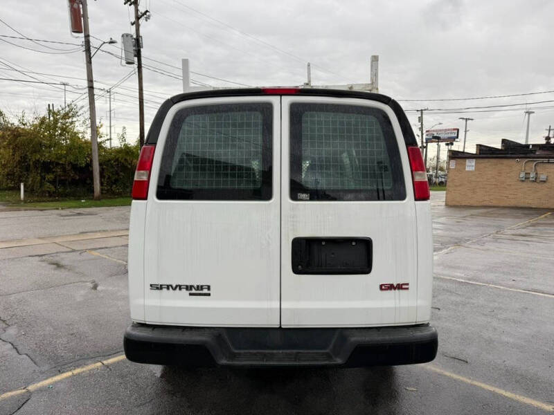 2015 GMC Savana 3500