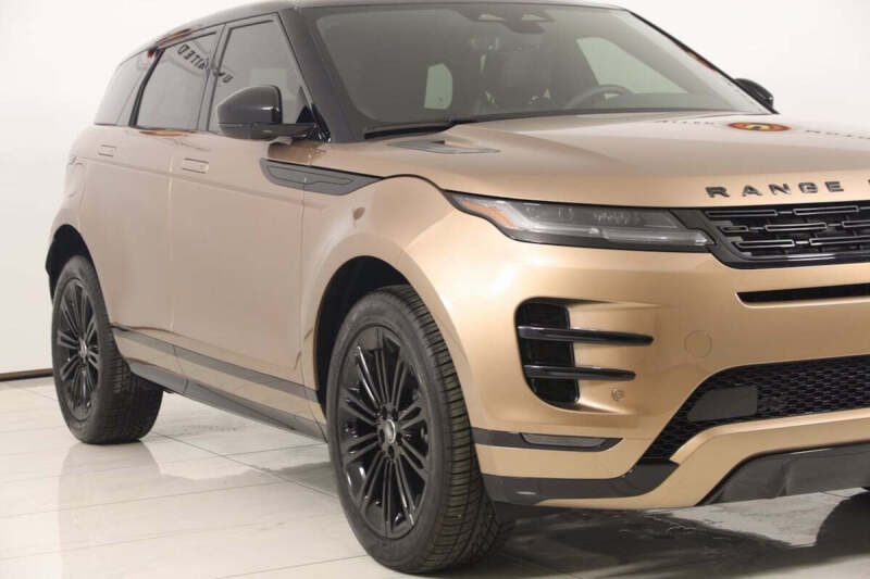 2024 Land Rover Range Rover Evoque P250 Dynamic SE