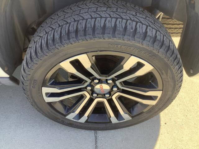 2012 GMC Yukon XL SLT