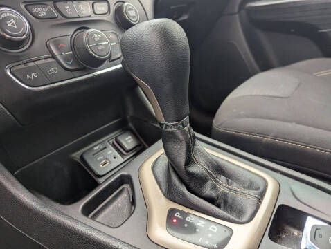 2016 Jeep Cherokee Latitude Altitude