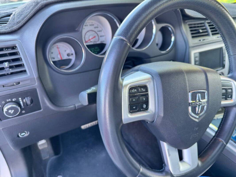 2011 Dodge Challenger SRT8 392