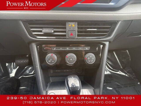 2023 Volkswagen Taos SE 4Motion