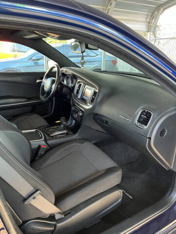 2015 Dodge Charger SE