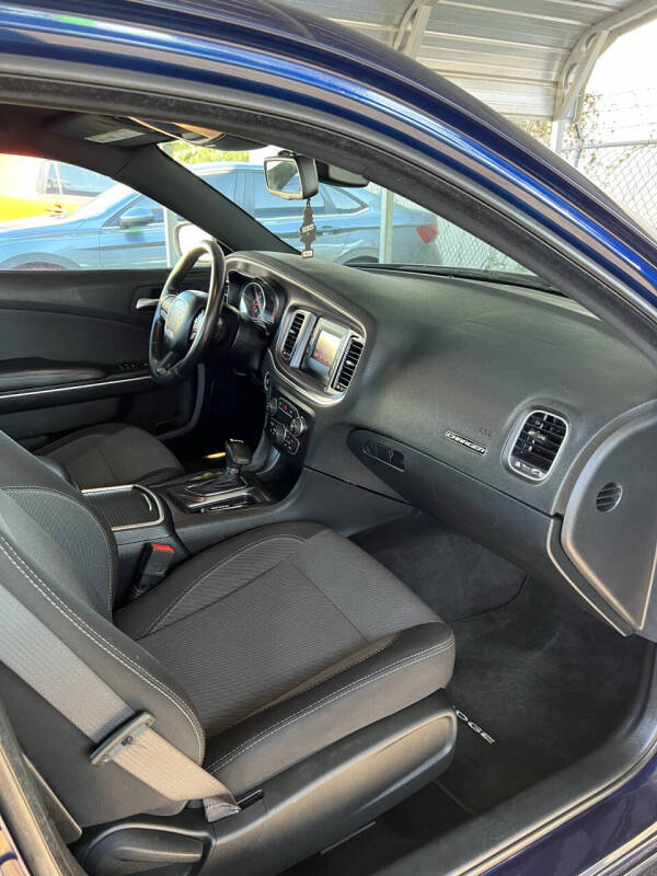 2015 Dodge Charger SE