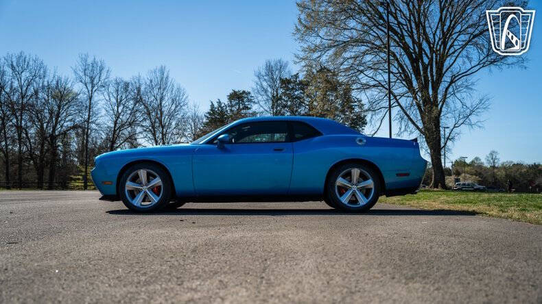 2010 Dodge Challenger SRT8