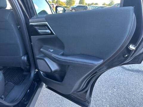 2024 Mitsubishi Outlander ES