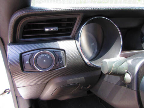 2016 Ford Mustang V6