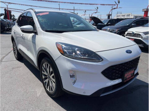 2020 Ford Escape Titanium