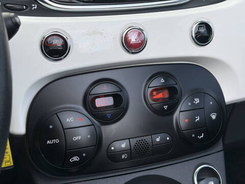 2017 FIAT 500c Lounge
