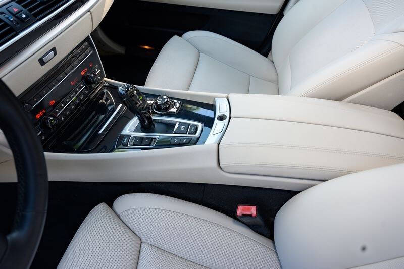 2013 BMW 5 Series 535i Gran Turismo