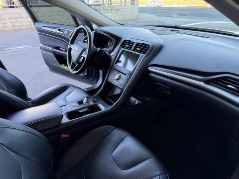 2018 Ford Fusion Energi Titanium