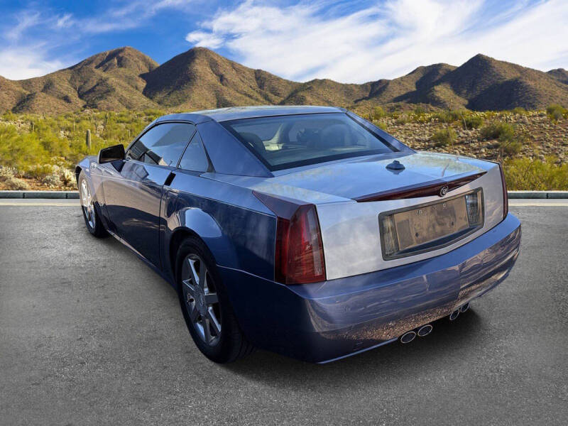 2005 Cadillac XLR
