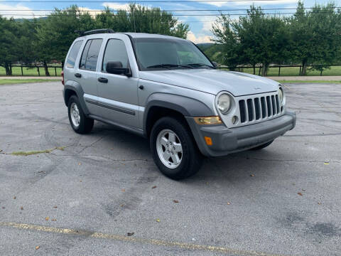 2005 Jeep Liberty for sale at TRAVIS AUTOMOTIVE in Corryton TN