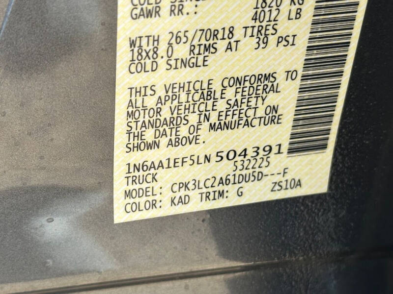 2020 Nissan Titan SV