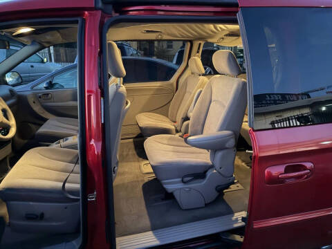 2002 Chrysler Town and Country EX