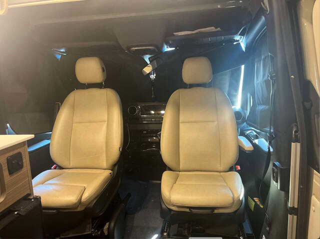 2020 Winnebago Boldt 70KL