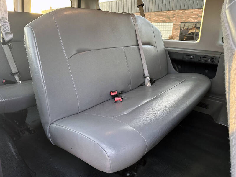 2014 Ford E-Series E-350 SD XL