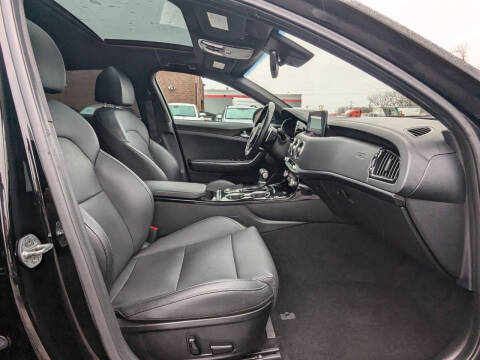 2023 Kia Stinger GT-Line