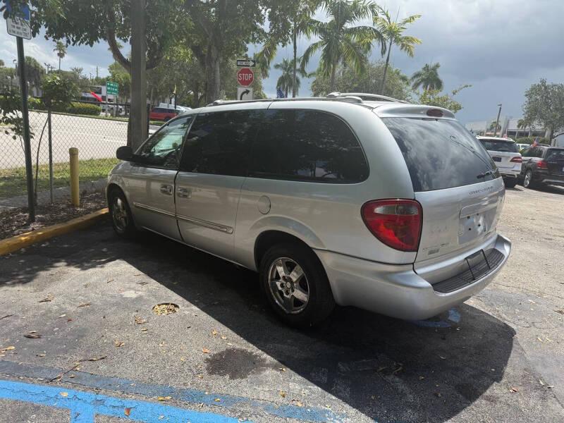 2004 Dodge Grand Caravan SXT