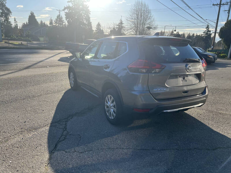 2017 Nissan Rogue S