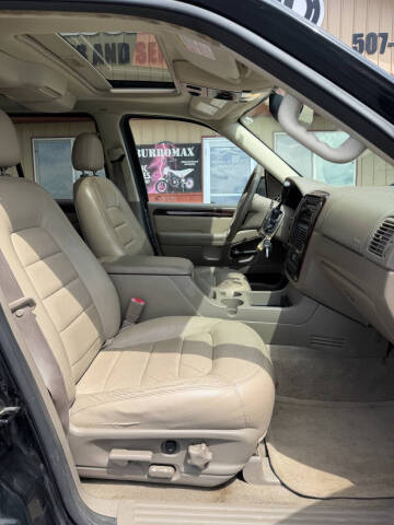 2004 Ford Explorer Limited