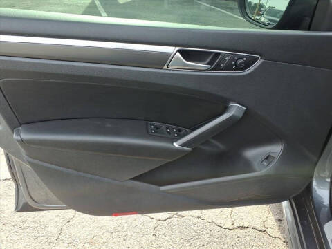 2018 Volkswagen Passat 2.0T R-Line