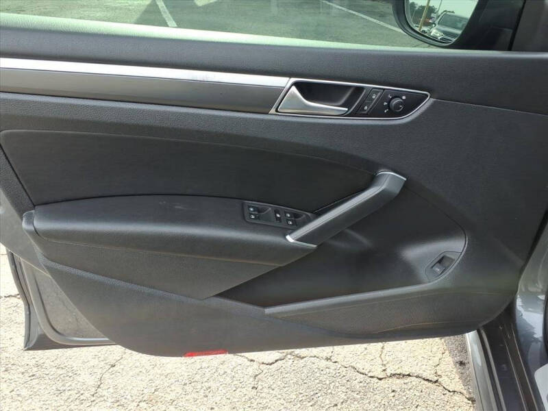 2018 Volkswagen Passat 2.0T R-Line