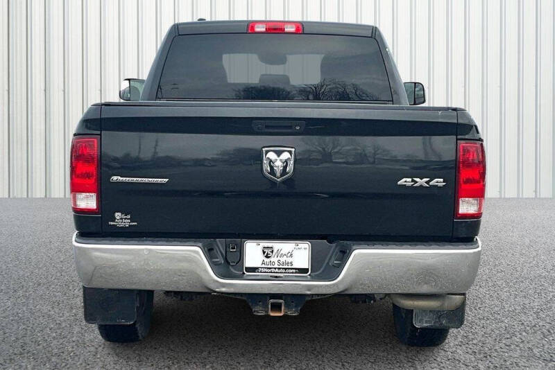 2017 RAM 1500 SLT